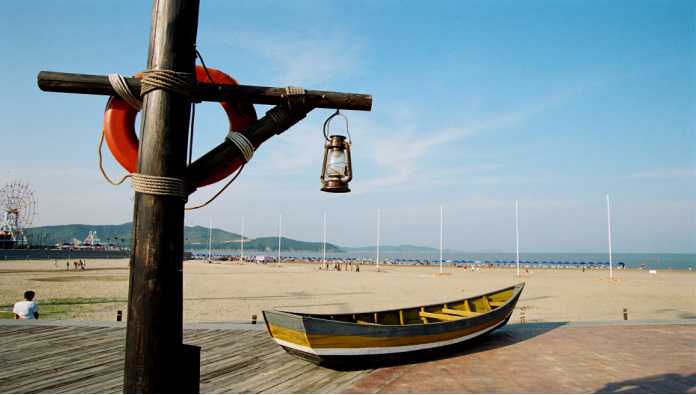 券商研报，竟用“风水算命”、“阴阳五行”来炒股