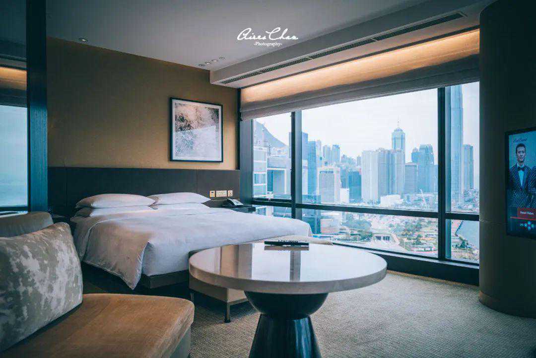 富贵命：属狗的人，2025年买房或买车，今天不接，再等五年。