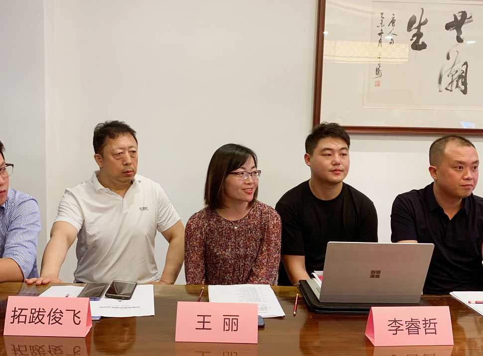 4月17日属虎人运势大揭秘：事业腾飞，财富满仓！