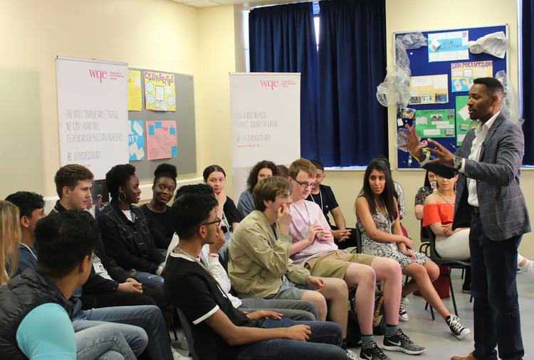 上半年风云变幻，双子座的十月将迎来怎样的金秋