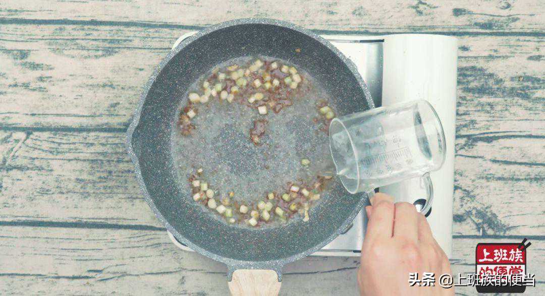 2025 属猴运势全析：破雾前行，向阳而生